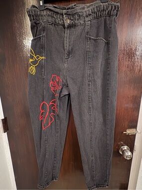 Zara Black High-Rise &Wide Leg Jeans with Floral Painting. Size 8.